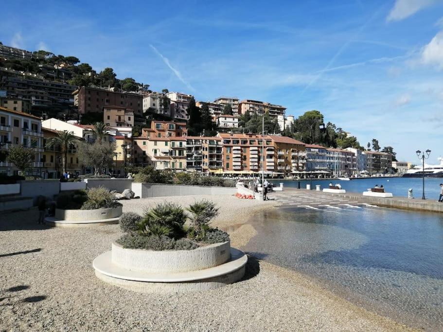 Sweet Liana Un Tuffo Nel Cuore Del Paese Porto Santo Stefano  Eksteriør billede