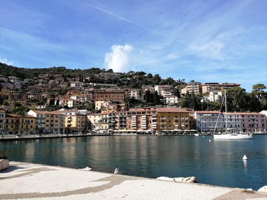 Sweet Liana Un Tuffo Nel Cuore Del Paese Porto Santo Stefano  Eksteriør billede